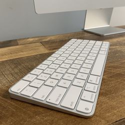 Apple Magic Keyboard