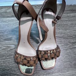 Stella Luna Heels brown size 9