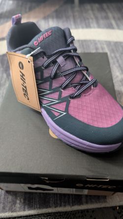Demolisher Low Hi-Tec shoes woman's size 7