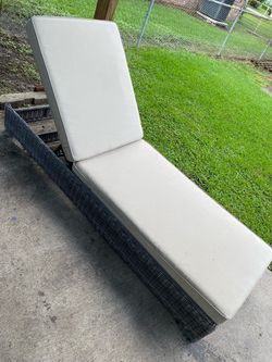 yard lounge chair