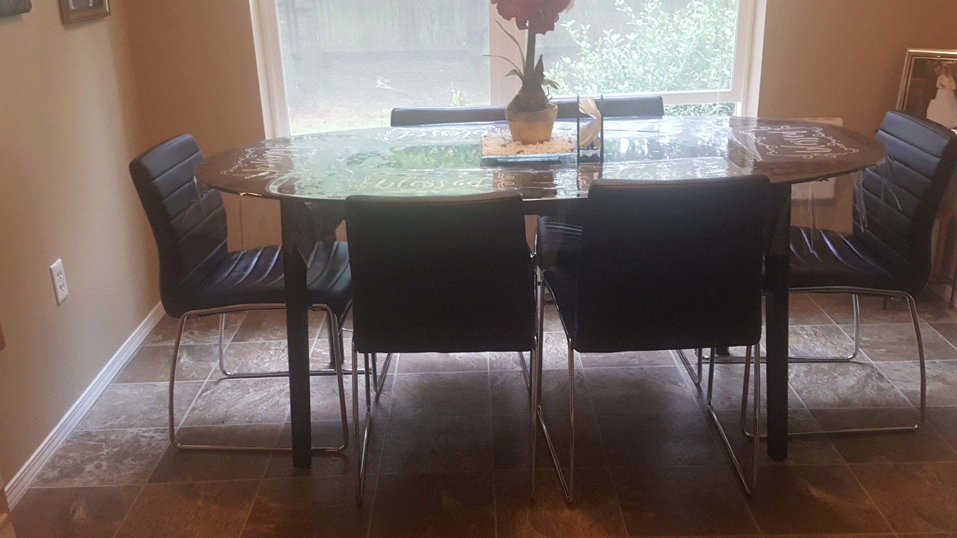 Mesa de vidrio en muy buenas condiciones