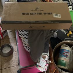 Un Opened Pull Up Bar