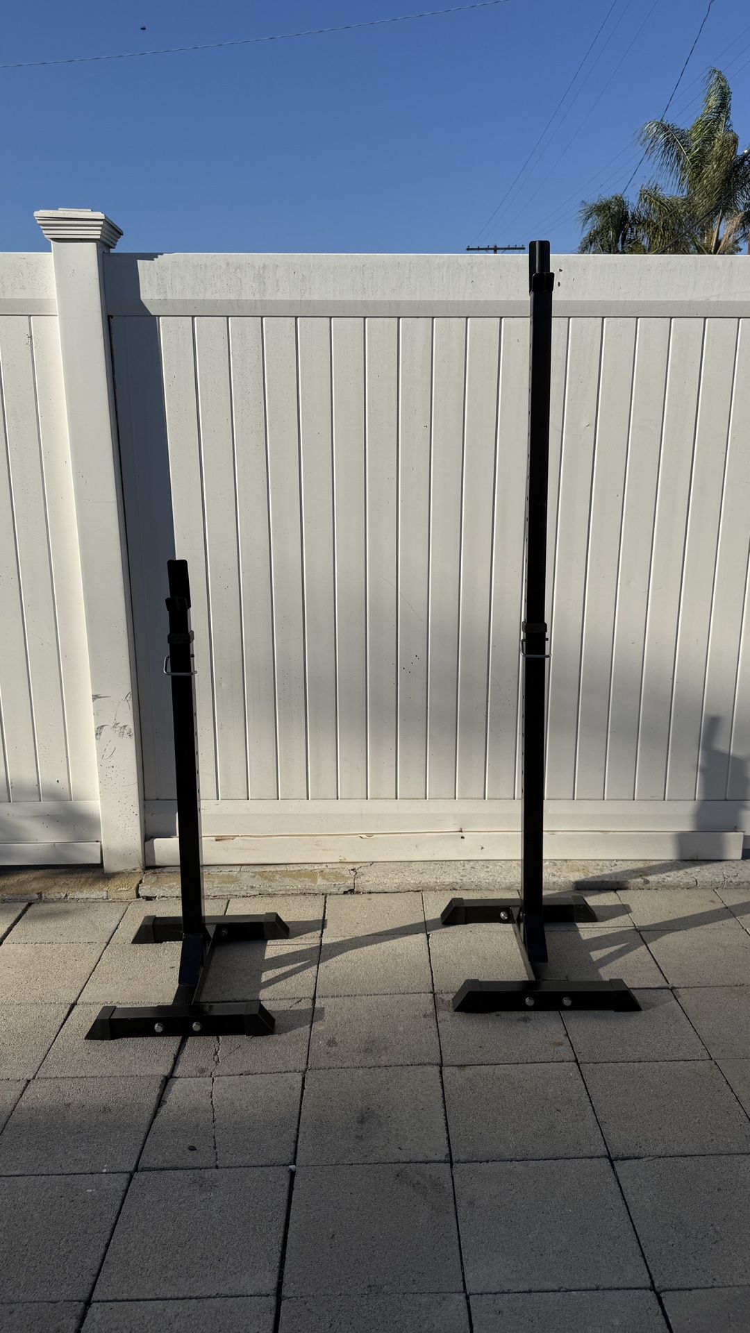 Adjustable weight rack