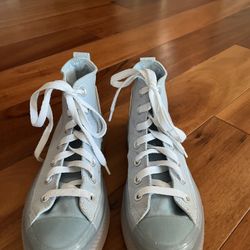 Converse All Star Sneaker Women Size 5