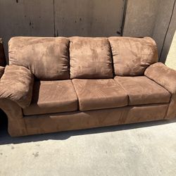 Couch/Sofa