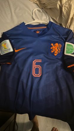 Netherlands 2014 away kit De Jong #6