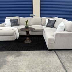 Sectional/Couch/Sofa , Brand: Ashely Furniture,size: 100x130x64, Delivery Available 