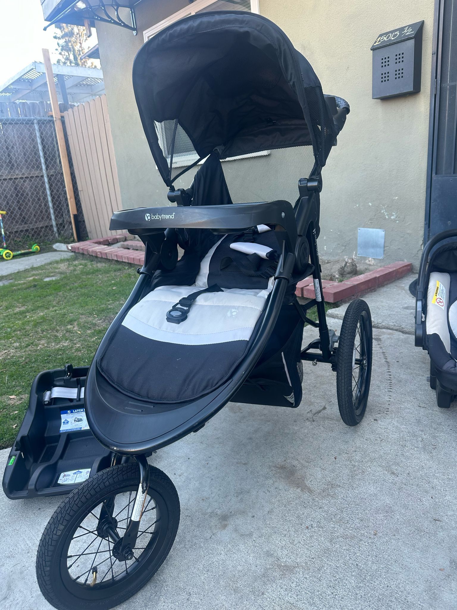 Baby Trend Complete Stroller