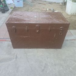 Vintage Storage Chest Trunk