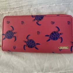 New. Charlie Paige Turtle Design Wallet 