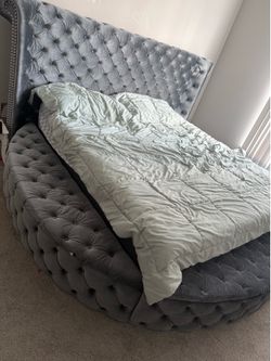 Master bedroom set cheap clean