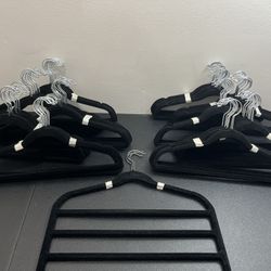 Black Hangers