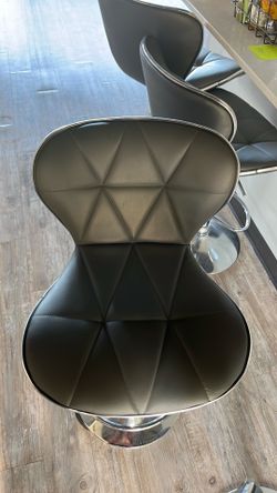 4 High Chairs