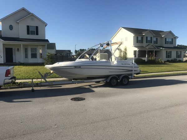 2004 glastron dx215