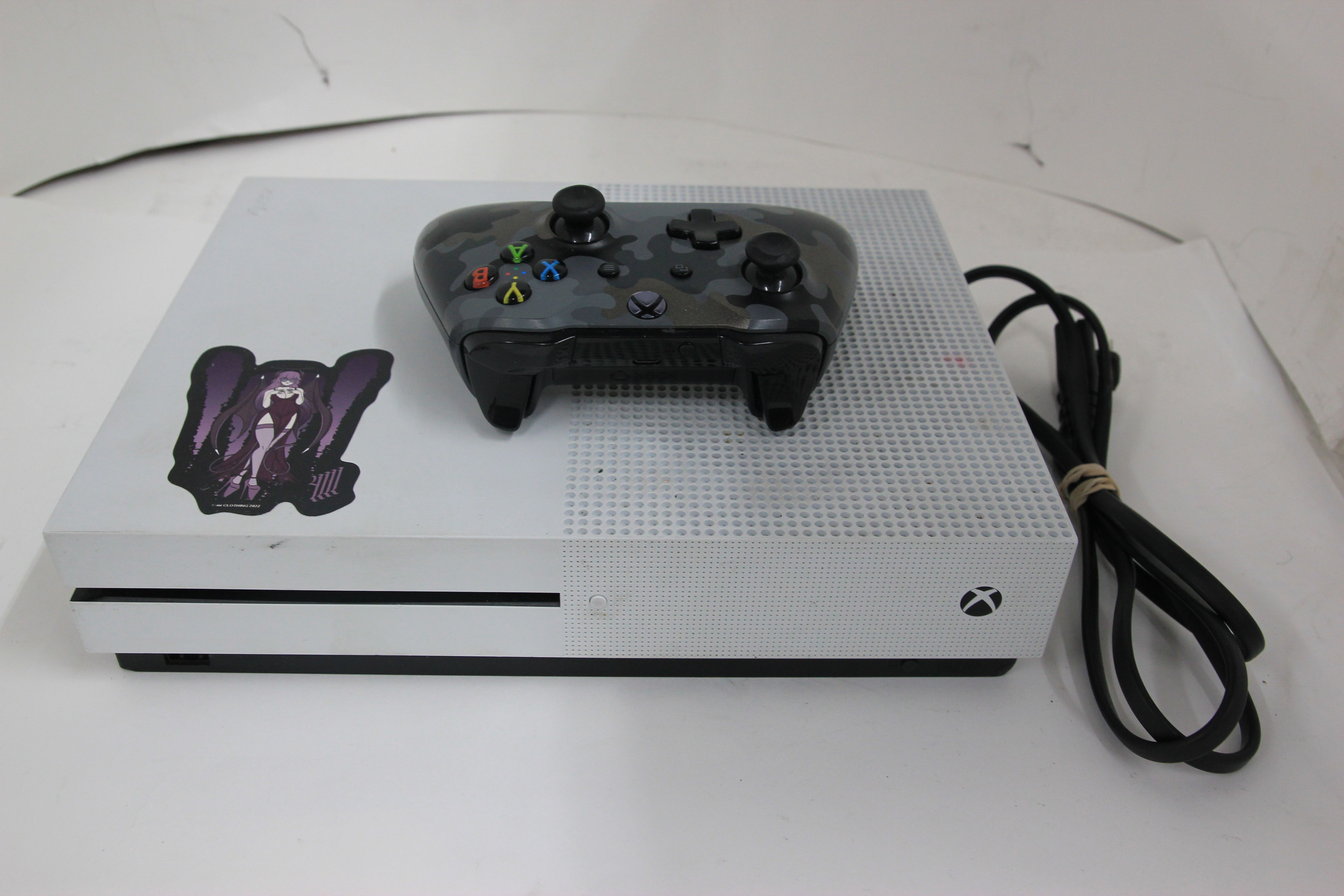 Microsoft Xbox One S 500GB Console  W/Controller