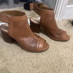 Sandalias