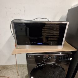 Sharp Smart
Over-The-Range Microwave
