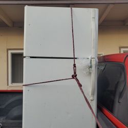 Refrigerator  For Sale