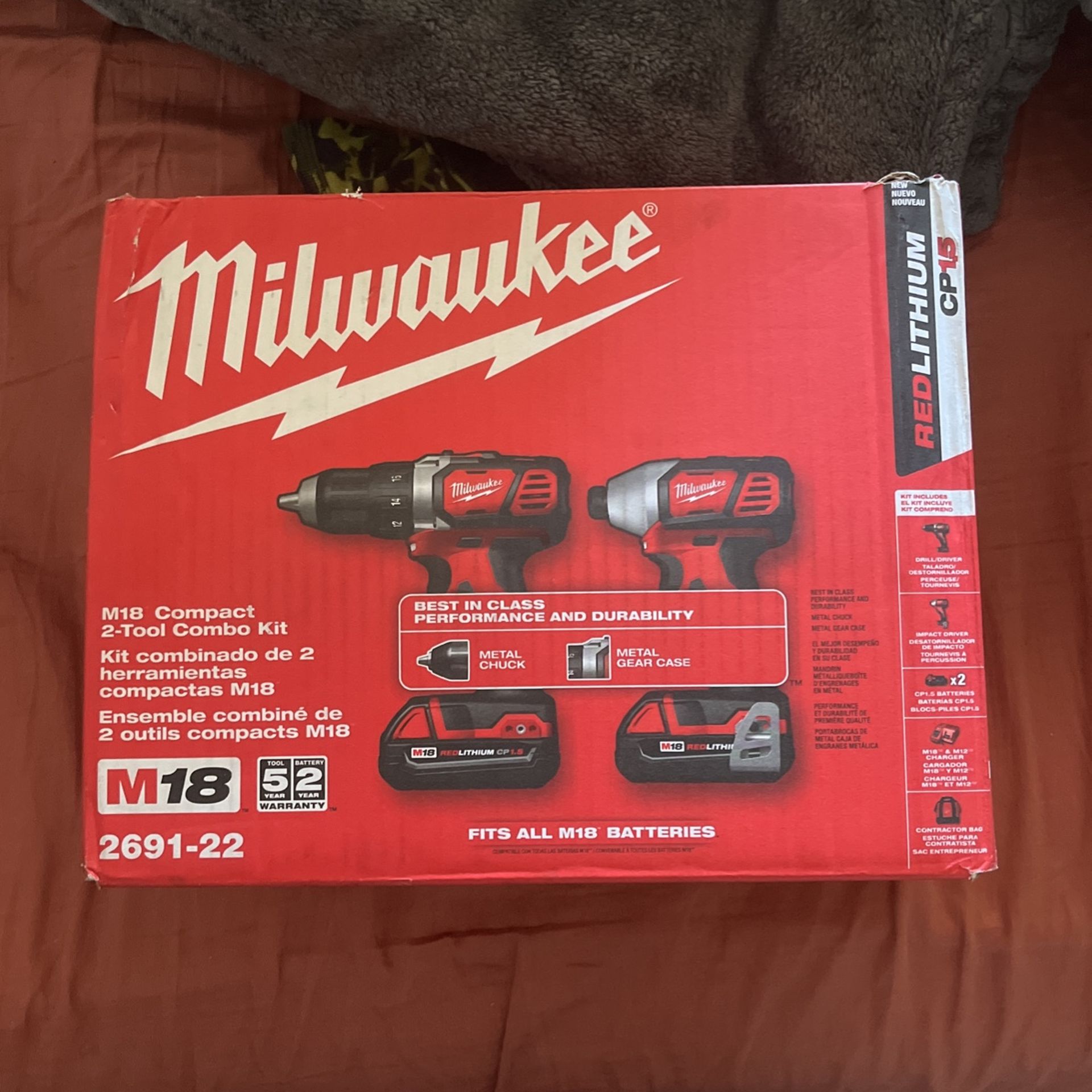 BRAND NEW IN THE BOX BRUSHLESS M18 Milwaukee Compact & Impact Drill 2 BATTERIES 