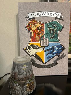 Harry Potter Wax Warmer and Canvas Wall Art - Decor Set