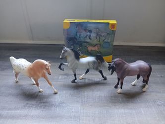 Toy Horse Figures Bundle