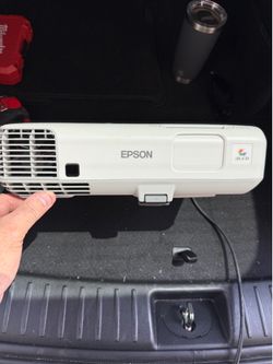 Epsom projector H382A
