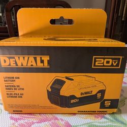 DEWALT 20V MAX 5 Ah Lithium Ion Battery (DCB205)