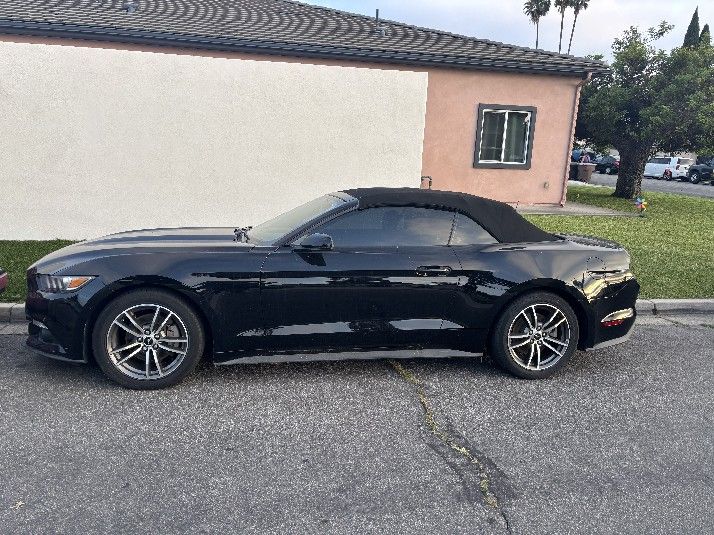 2017 Ford Mustang
