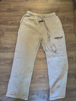 Essentials sweats gray size M