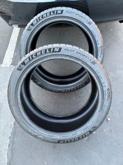 Michelin Pilot Sport 4 S Tires 275/35/20 a pair