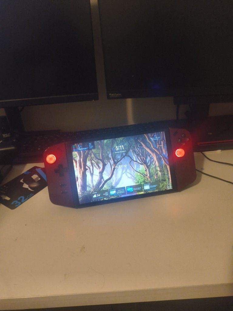 Lenovo Legion Go With 4Tb SSD