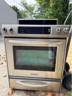 Free Kitchen Aid Range/Oven - Electric