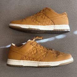 Nike Women’s Quilted Wheat Dunks