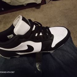 Jordon Low 1td Football Cleats