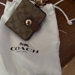$25 NEW COACH KEY CHAIN