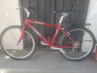 Trek Mountain Track 820 Mountain Bike Mefium Frame + Travel Rack