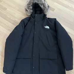 Men’s Northface Arctic premium jacket new XL with shoulder straps. Can’t Find Anywhere