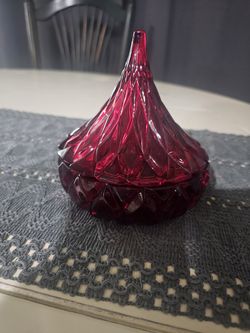 Hershey 's candy dish