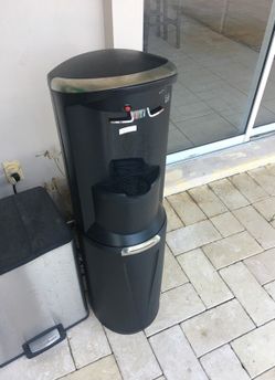 Water cooler brand new