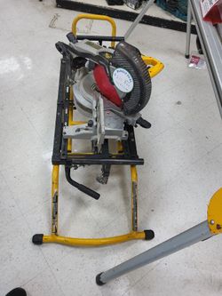 Miter Saw with rolling stand