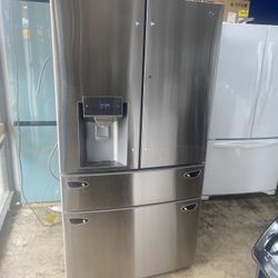 LG 28 Cu Ft 4 Door Refrigerator
