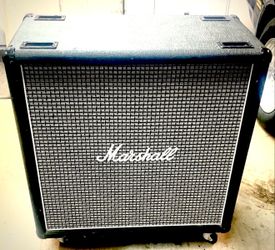 Marshall 4x12 speaker cabinet