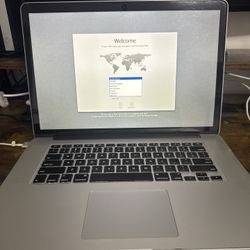 MacBook With Laptop bag