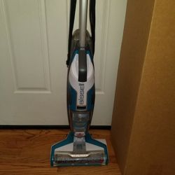 NEW cond BISSEL MOP VACUUM WITH AMAZING POWER SUCTION  , WORKS EXCELLENT  , IN THE BOX 