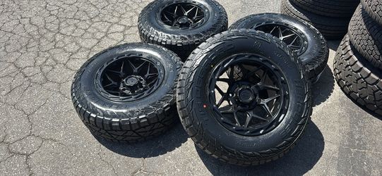 WHEELS LOCK OFF-ROAD 17x9 CHEVY /FORD /TOYOTA