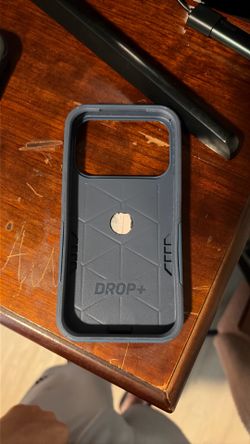 iPhone 17 Pro OtterBox symmetry case