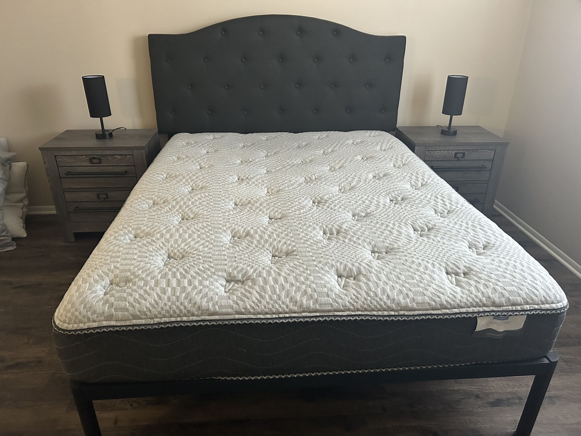 Queen Bed With Frame And Mattress With 2  End Drawers! 2 Little Lamps Included!! 