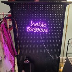 Sturdy Display Retail 