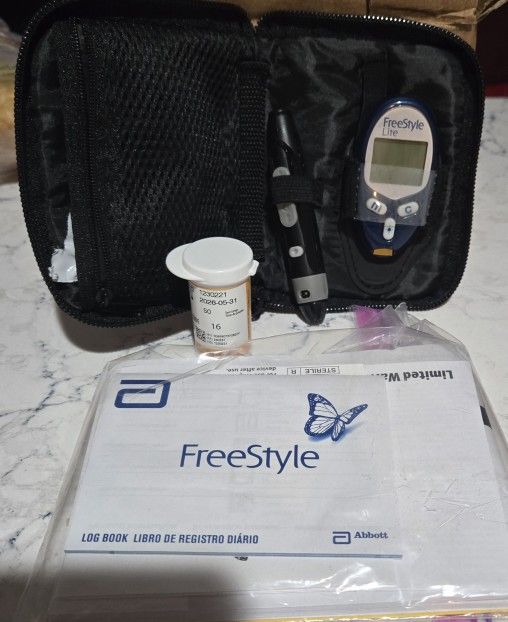 FreeStyle Lite Machine