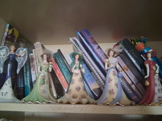 Collectable small vintage dolls